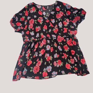 Torrid Black & Red Floral Short Sleeve Empire Waist Tunic Blouse Plus Size 3